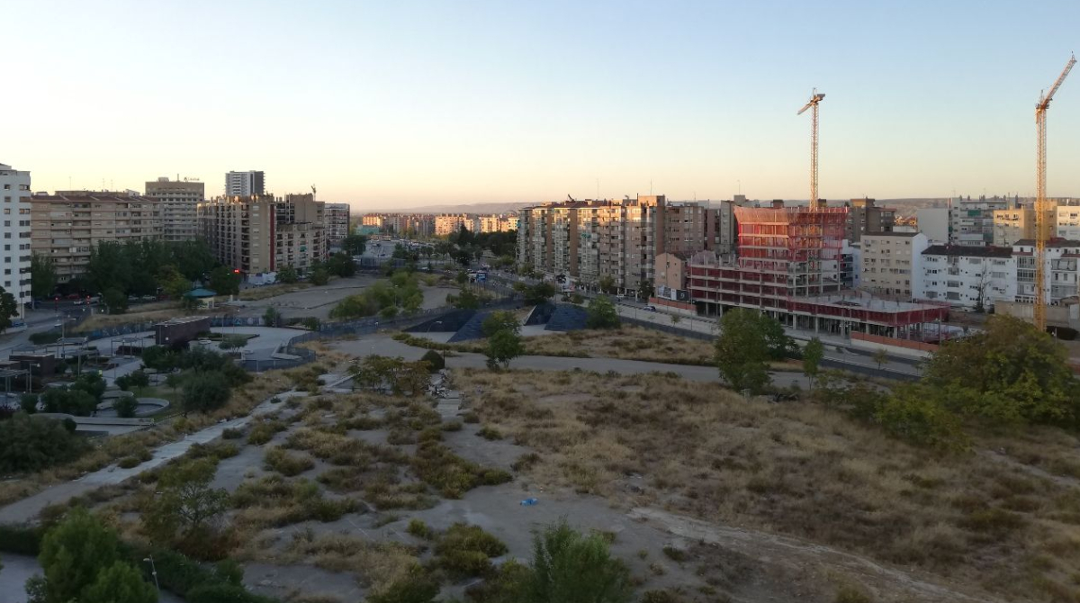 Los suelos bloqueados del entorno del Portillo, en Zaragoza. 