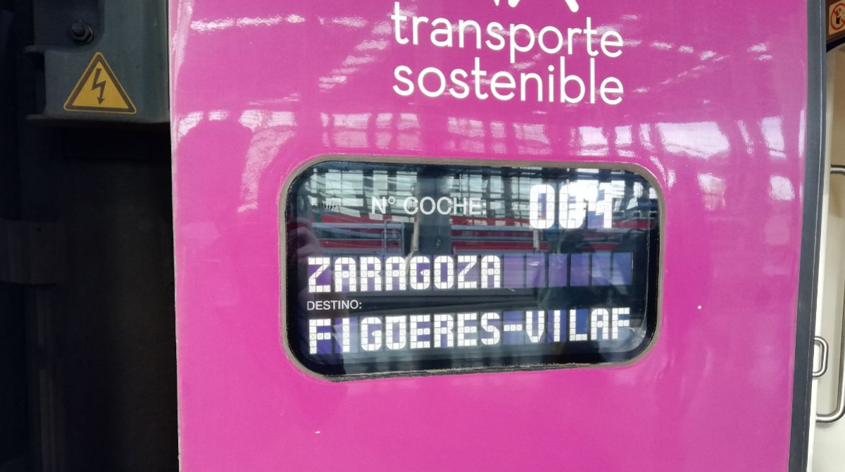 Trenes AVE de Renfe en Zaragoza